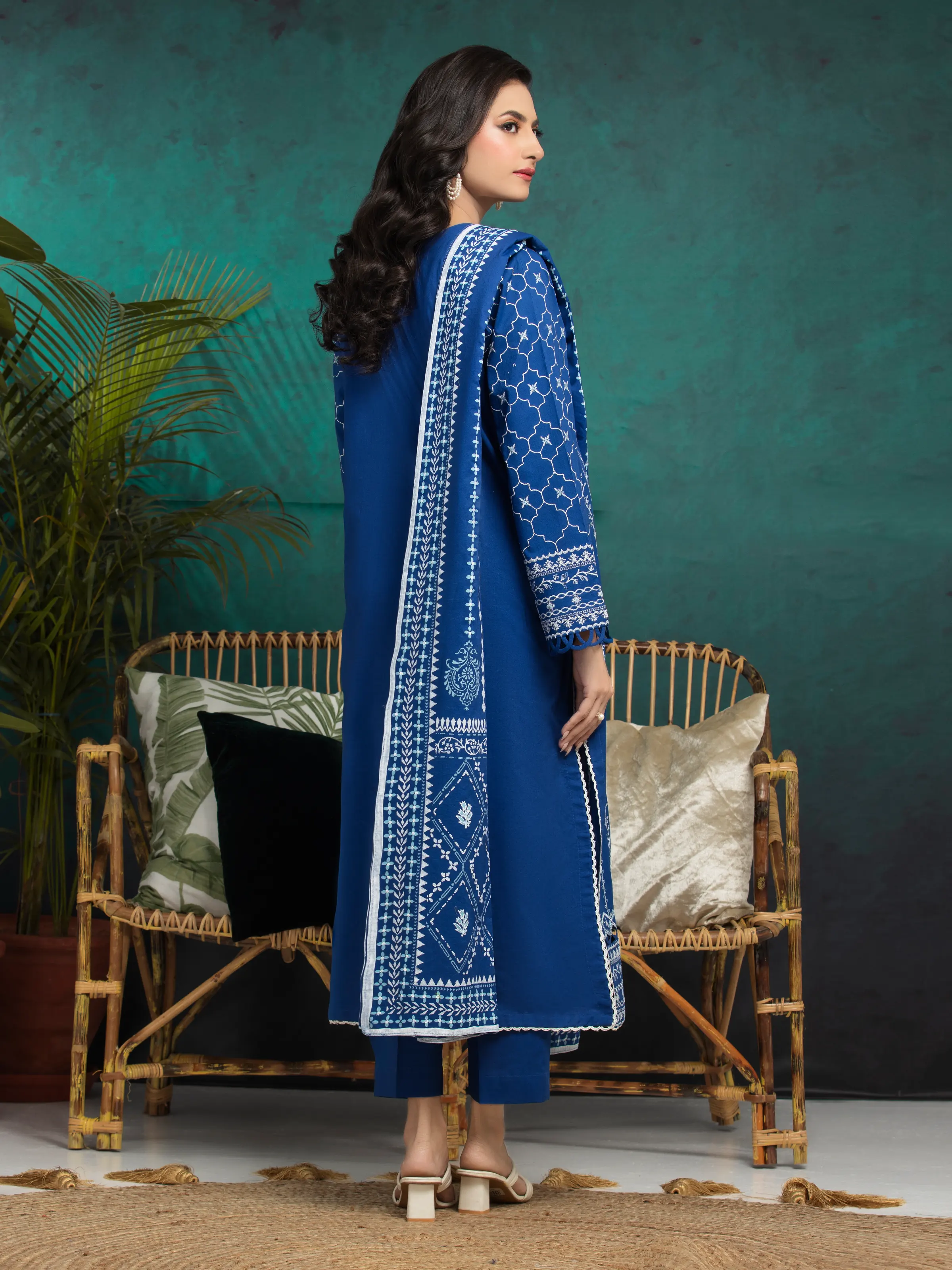 Embroidered Cambric Suit - EWU5V2-31028-3P - Image 2