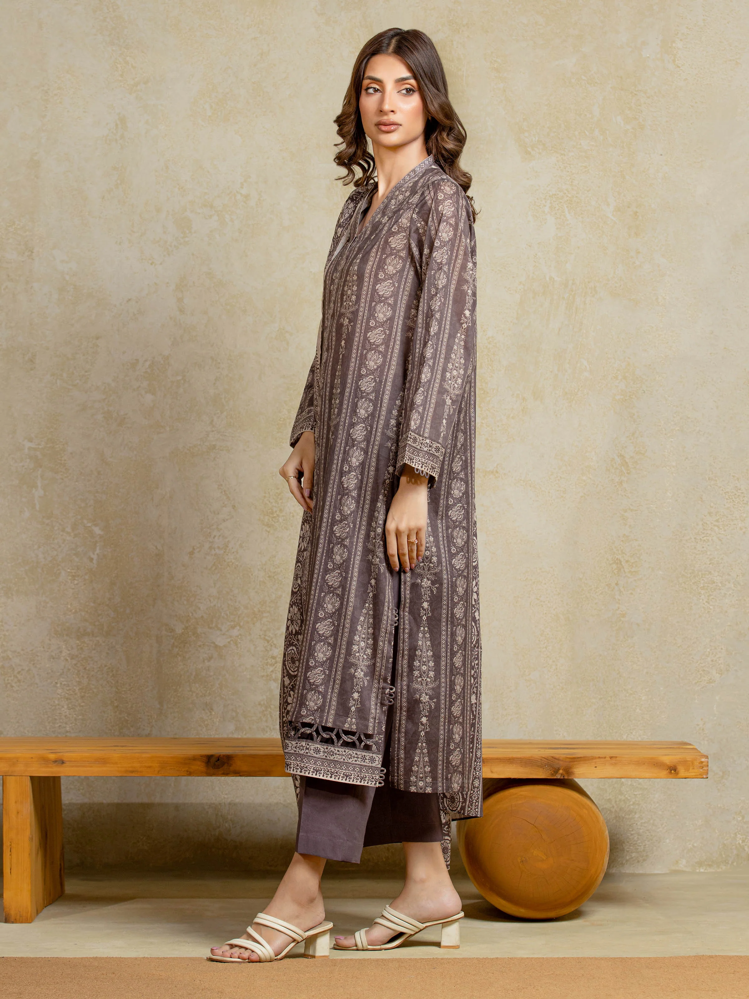 Printed Khaddar Suit - EWU5A3-35961-3P - Image 5