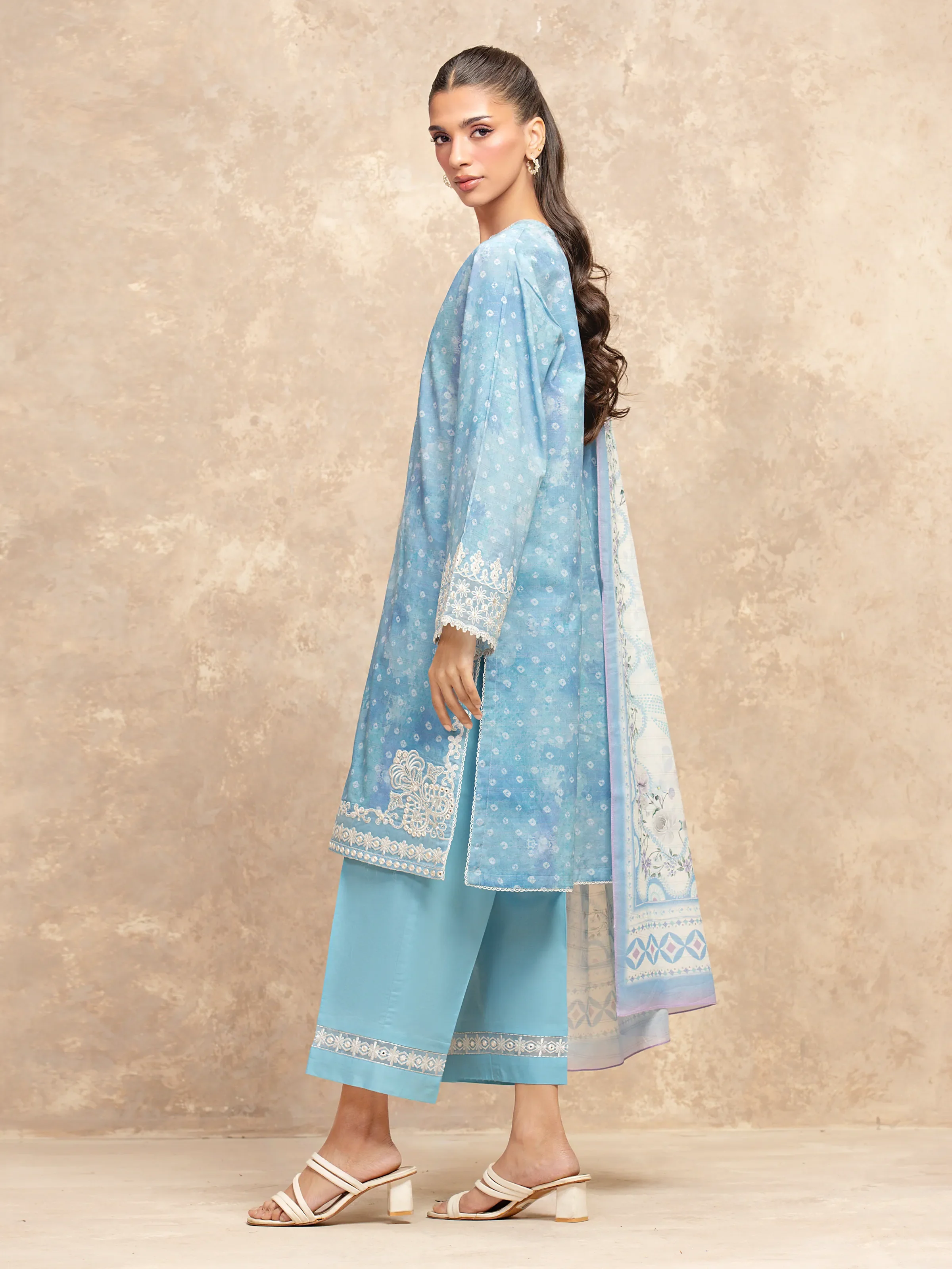 Embroidered Lawn Suit - EWU5V1-31876-3P - Image 5