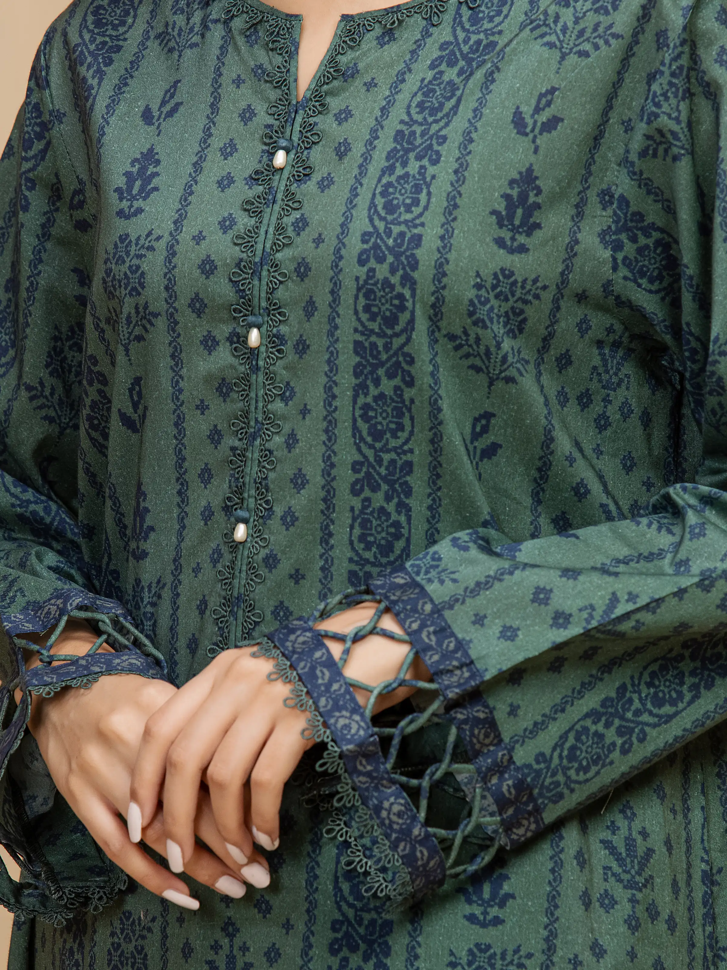 Printed Khaddar Suit - EWU5M3-015-3P - Image 3