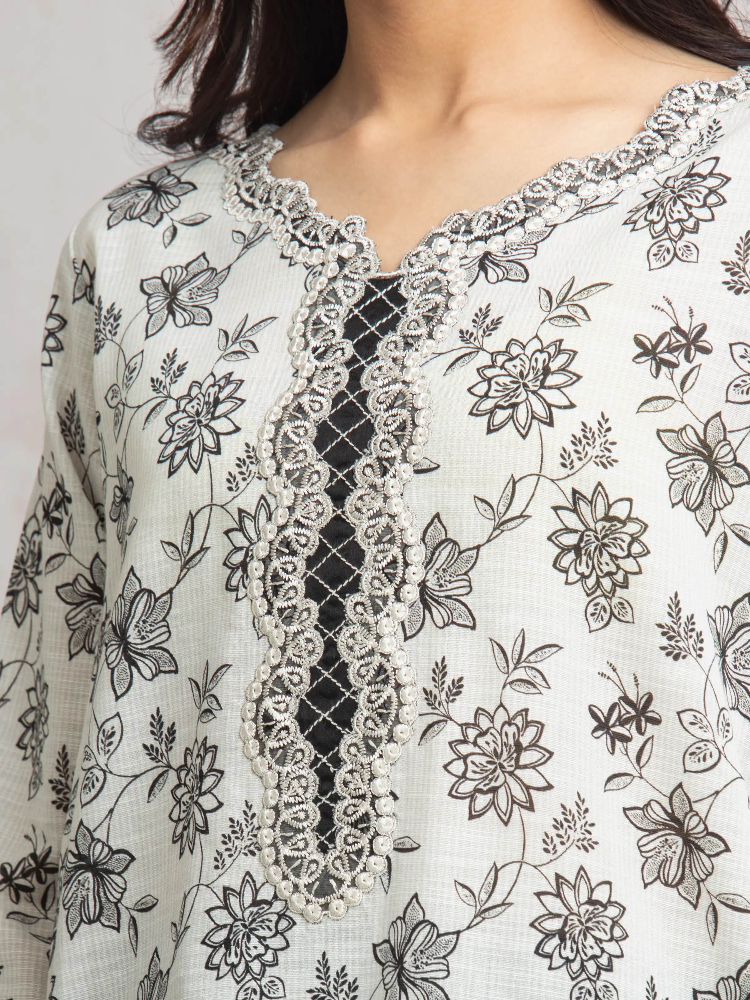 Embroidered Cambric Suit - EWU24V2-30029-3P - Image 2