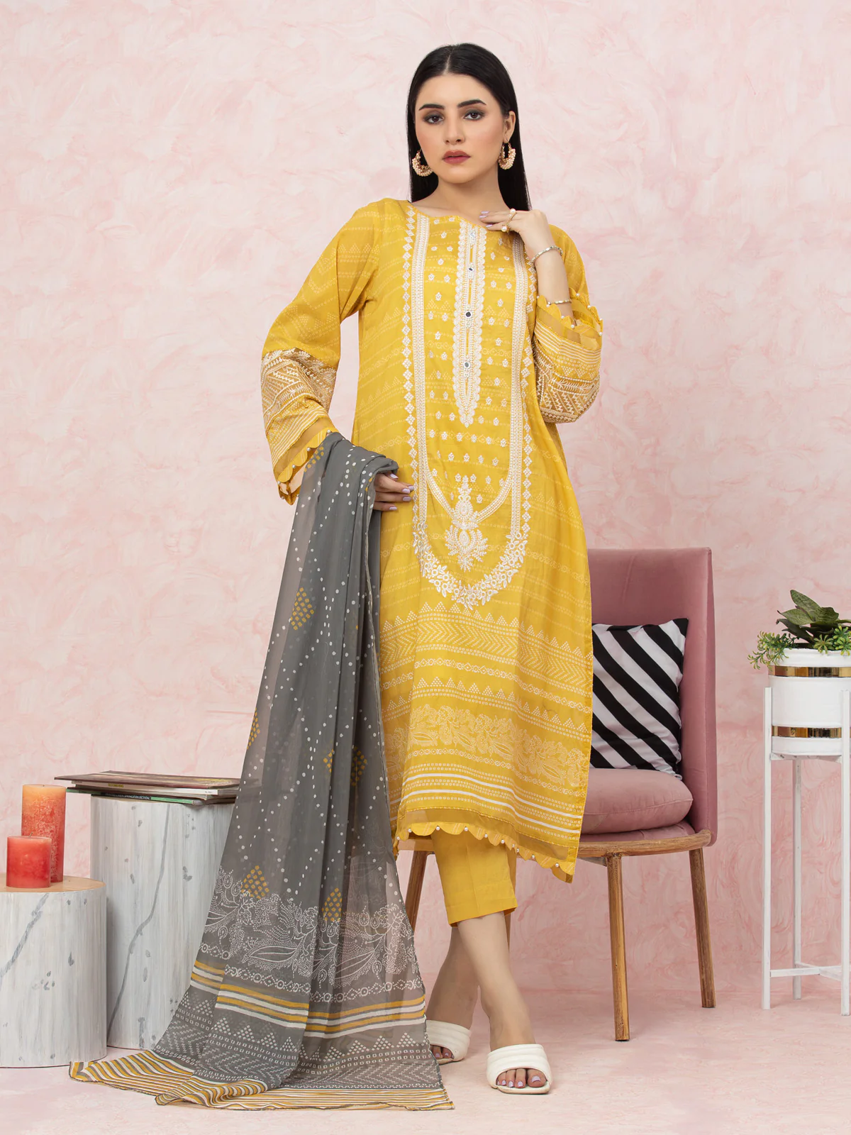 Embroidered Lawn Shirt - EWU22V1-26548S