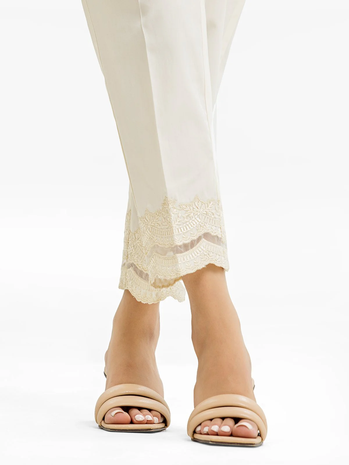 Embroidered Cambric Trouser - EWBE23-76551 - Image 2