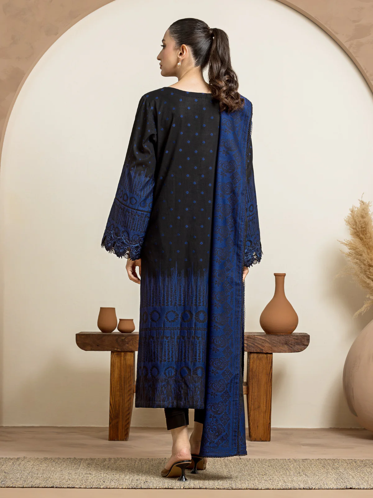 Embroidered Jacquard Suit - EWU24V3-26621-3P - Image 4