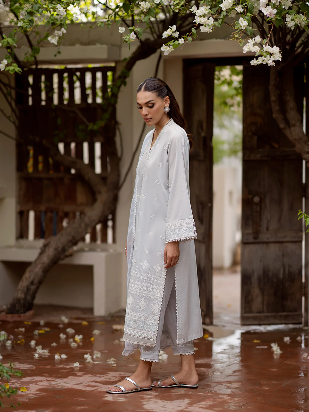 Embroidered Cambric Suit - EWU24V2-28619-3P - Image 6
