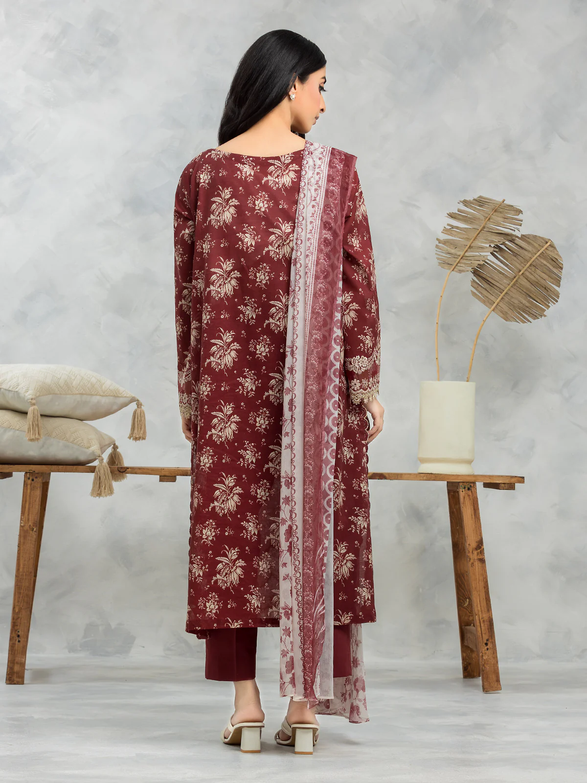 Embroidered Lawn Suit - EWU24V1-30035-3P - Image 2